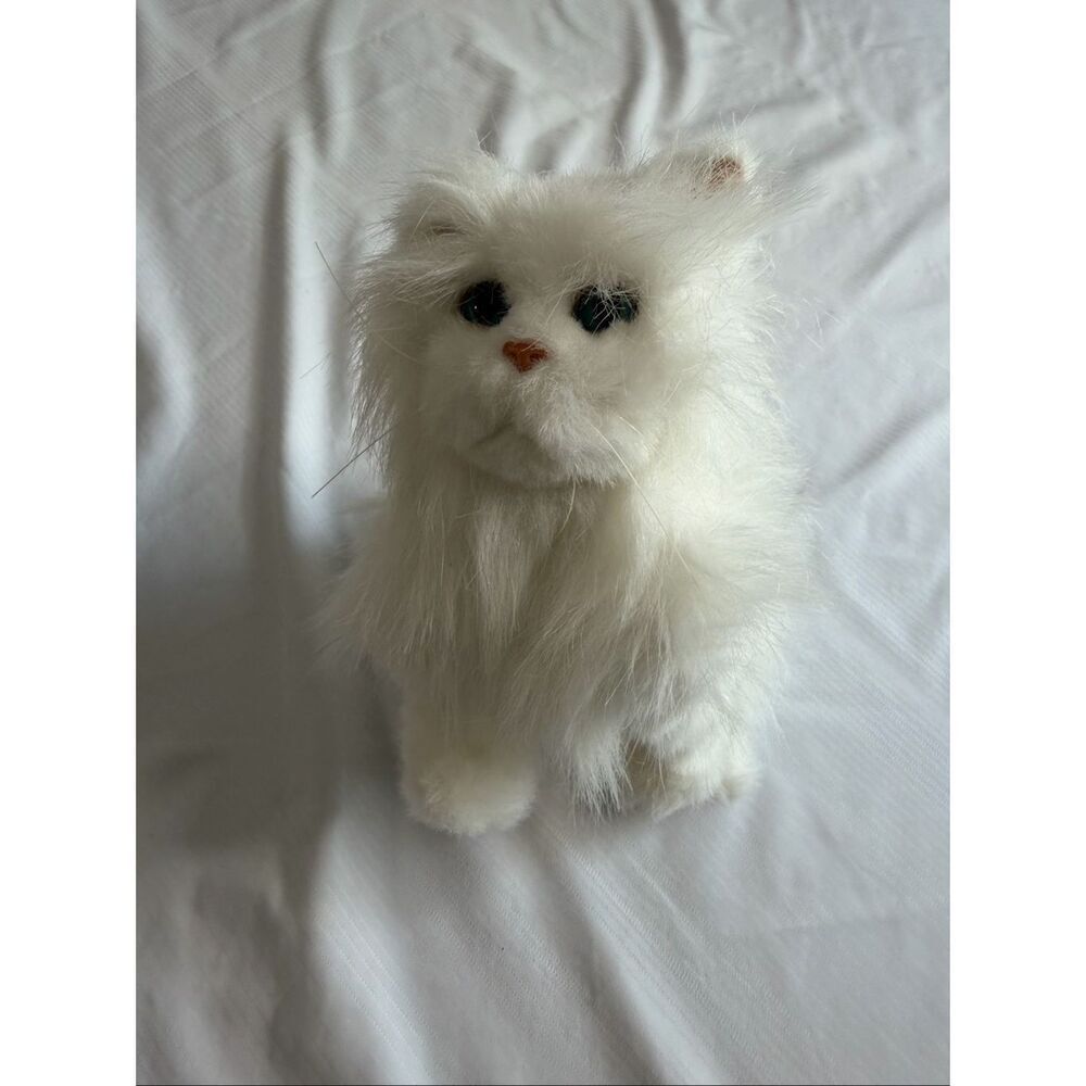 Hasbro FurReal Friends Lulu Walking White Plush Kitten Kitty Cat 9” Need Battery